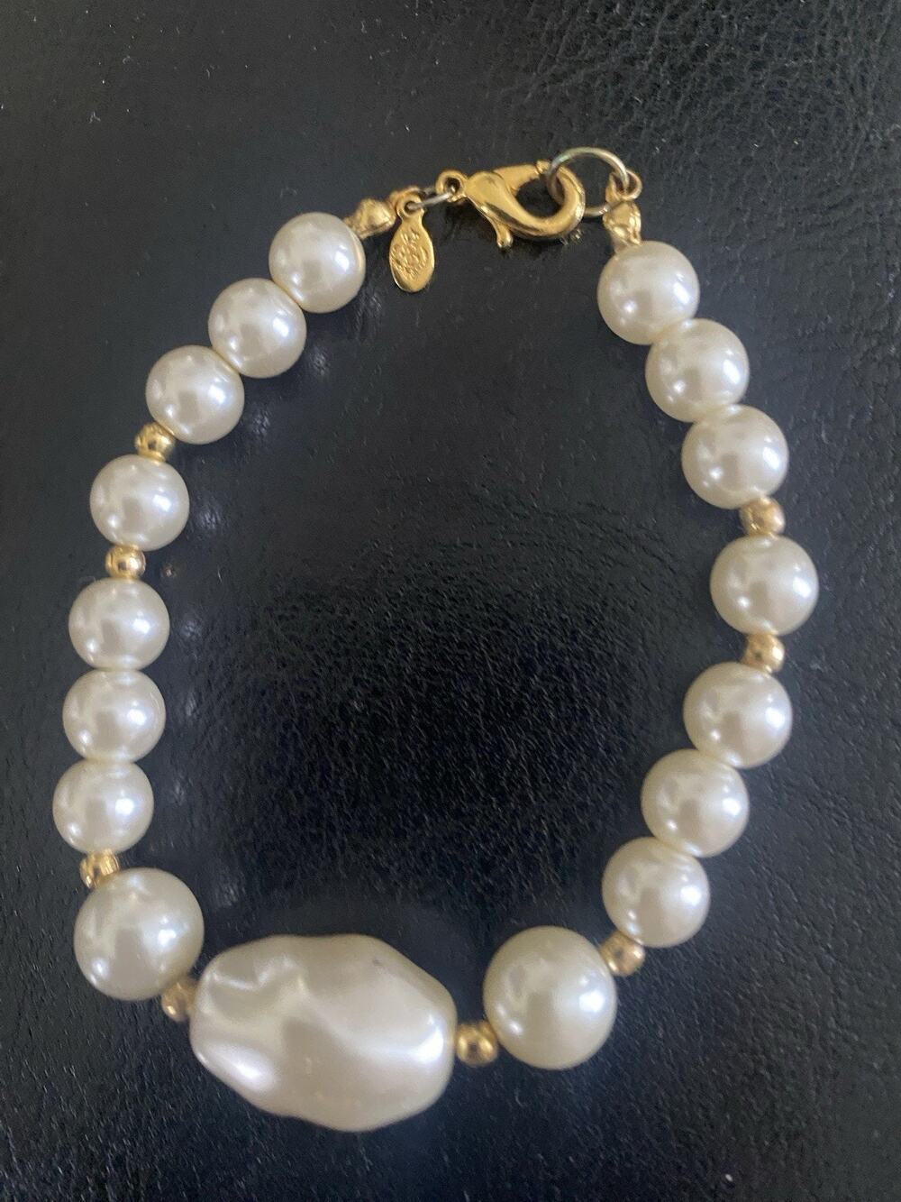 Premier Designs Bracelet